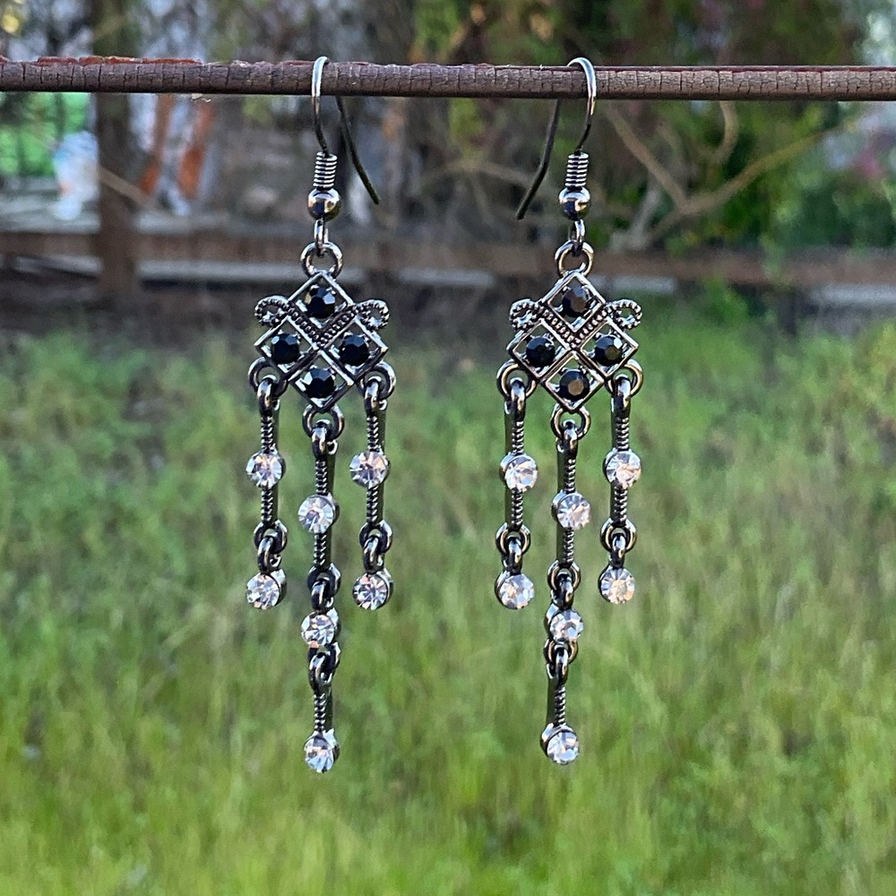 “New” Vintage Silver And Black Austrian Crystal Dangle Earrings.  2 3/4” Drop